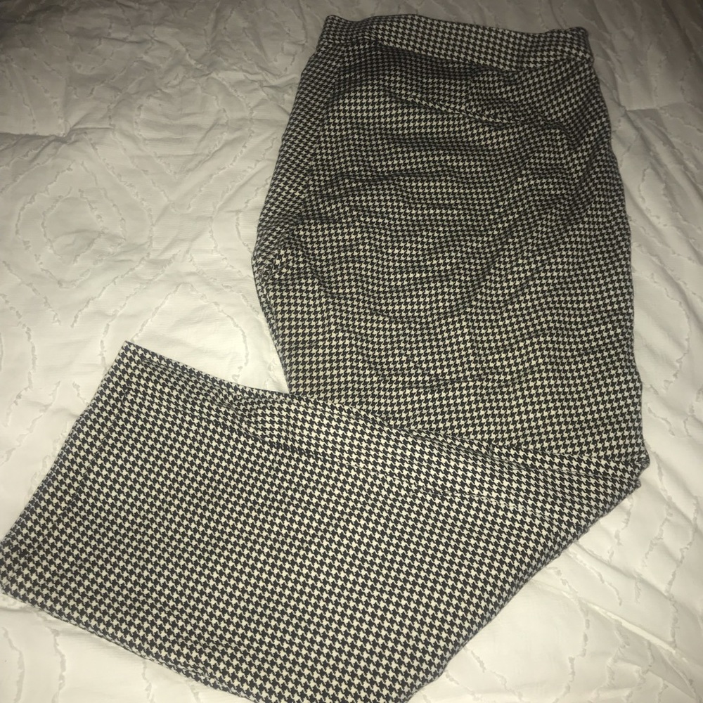 Amanda & Chelsea Capri pants